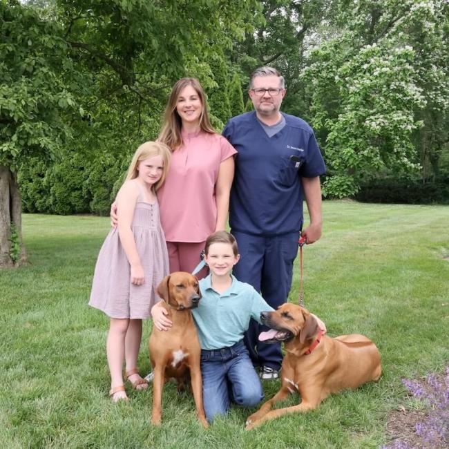 Glastonbury Veterinary hospital family outside